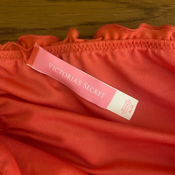 Victoria’s Secret medium bikini bottom - Picture 3 of 3